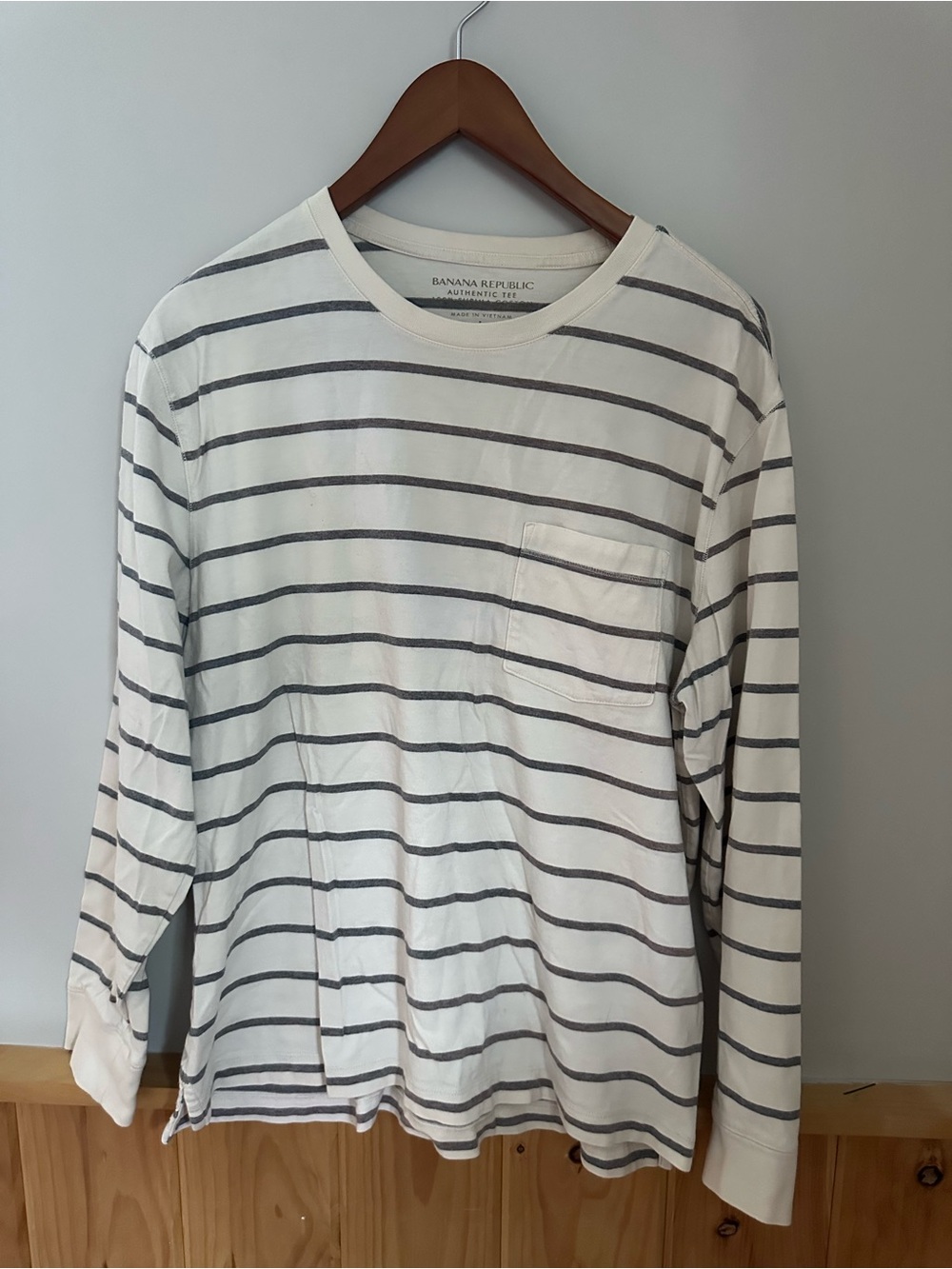Banana Republic White and Gray Striped Long Sleeve Pocket Tee